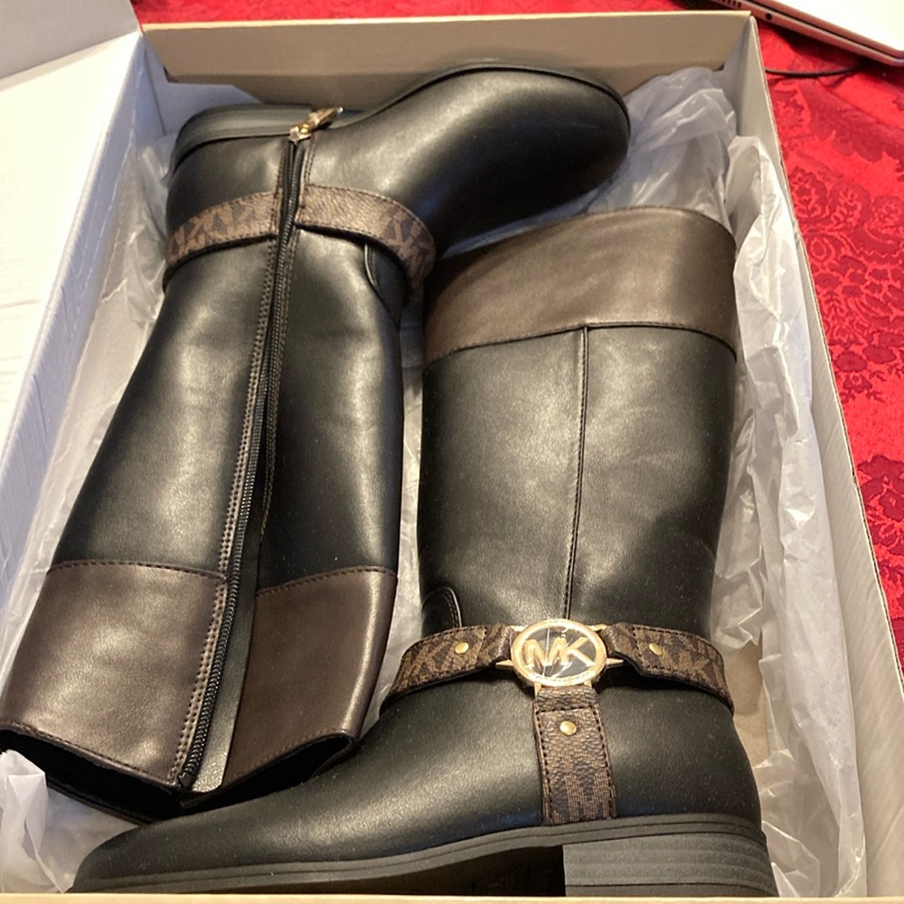 Michael Kors girls boots